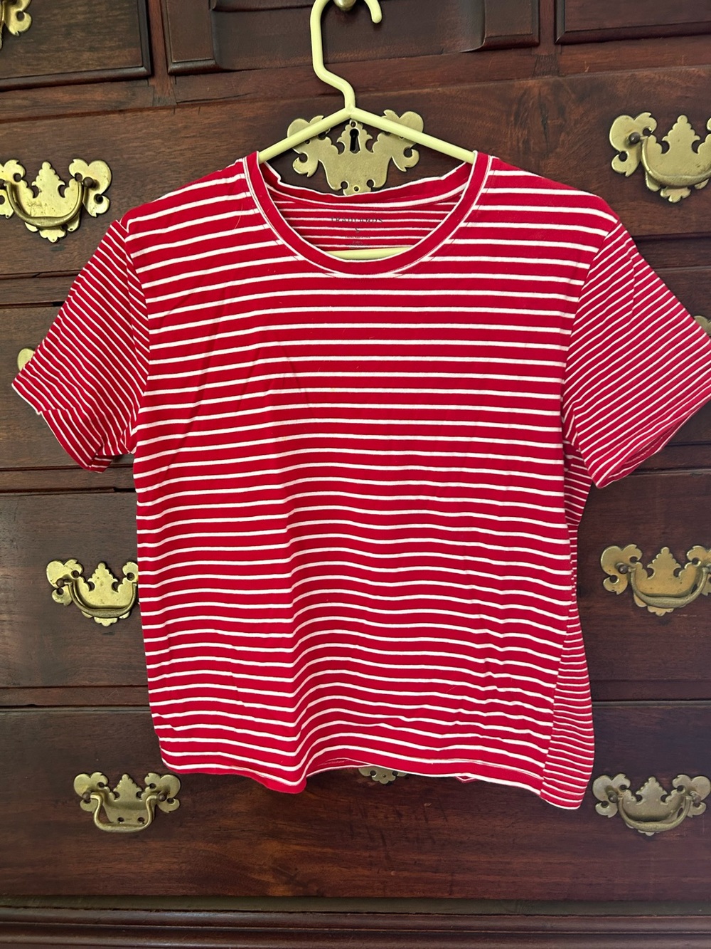Tradlands Red and White Varying Striped Tee